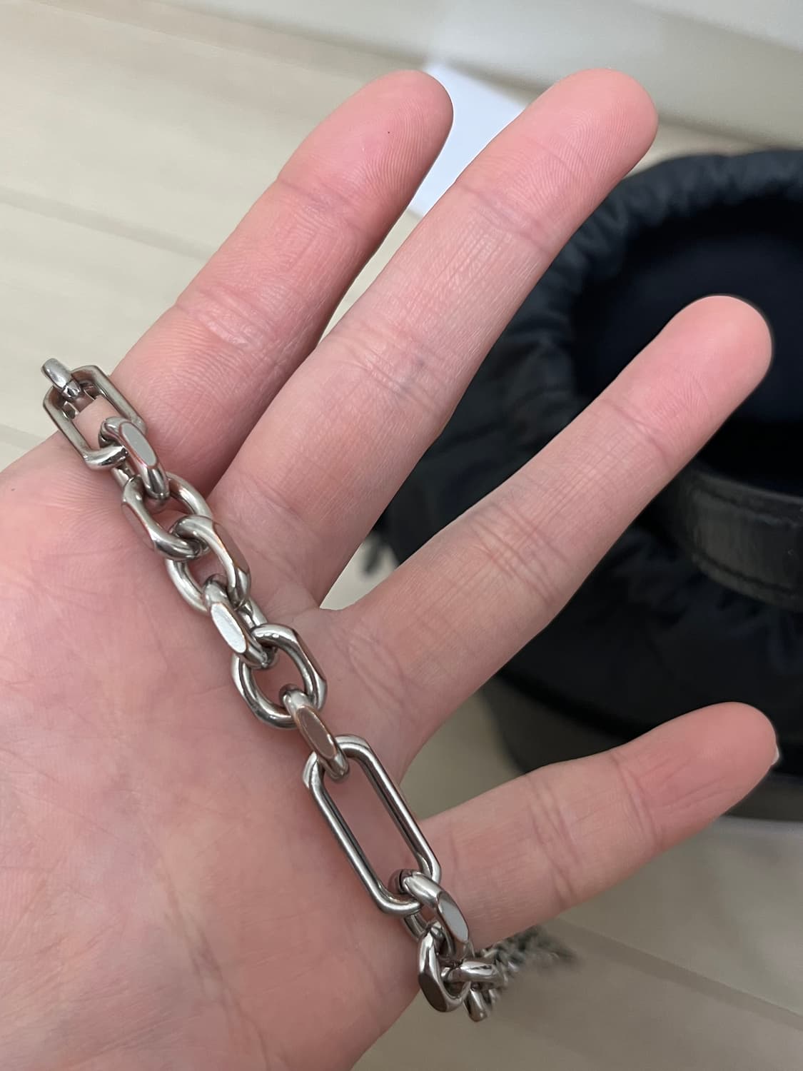 메종 마르지엘라 5AC 버킷백 블랙 상품이미지5