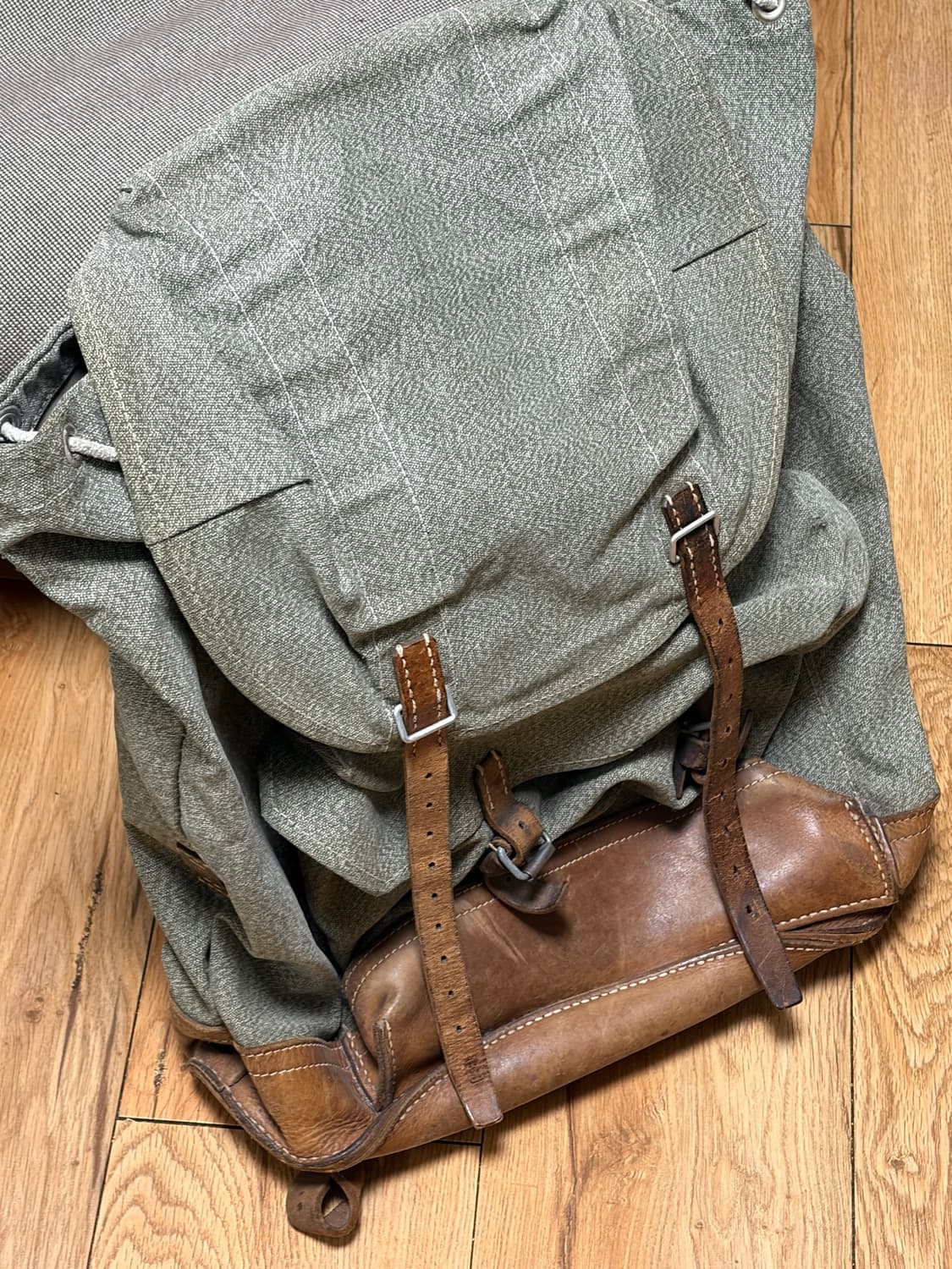     70s 빈티지 군용 rucksack 밀리터리 백팩 상품이미지1