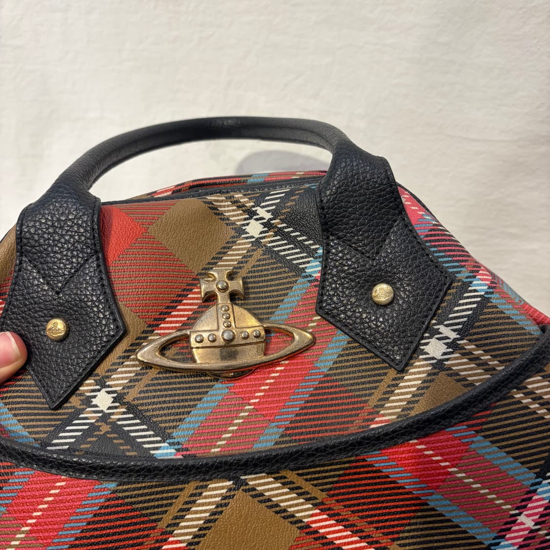 비비안웨스트우드 체크 토트백 가방  상품이미지3