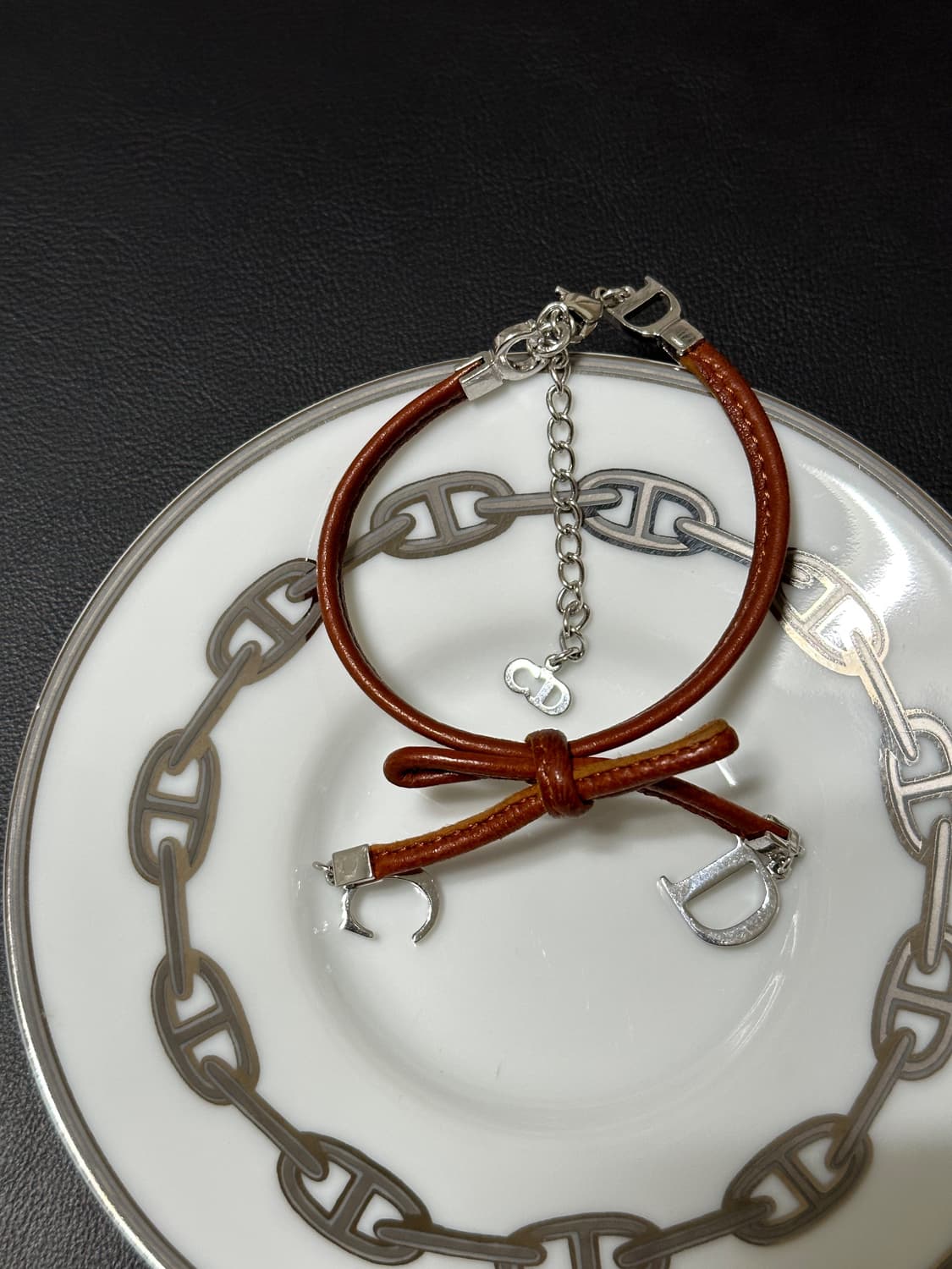 Dior leather ribbon bracelet 상품이미지1