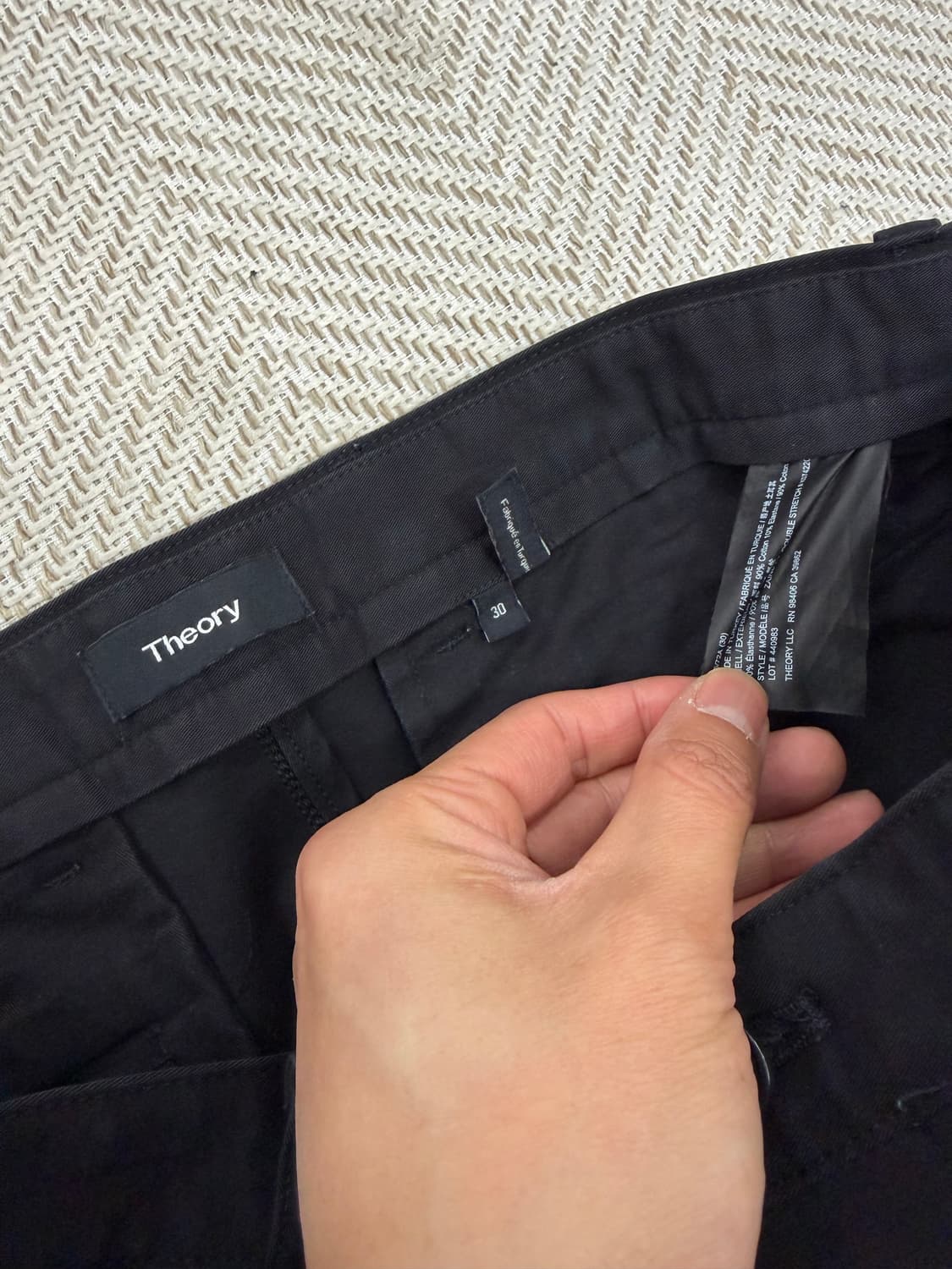 정품) 띠어리 남성 블랙 코튼팬츠 30  상품이미지5