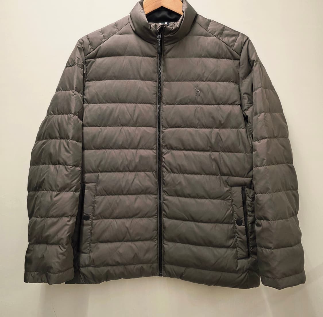 헤지스 남성 구스다운 경량패딩. 
싸이즈 100
 상품이미지1