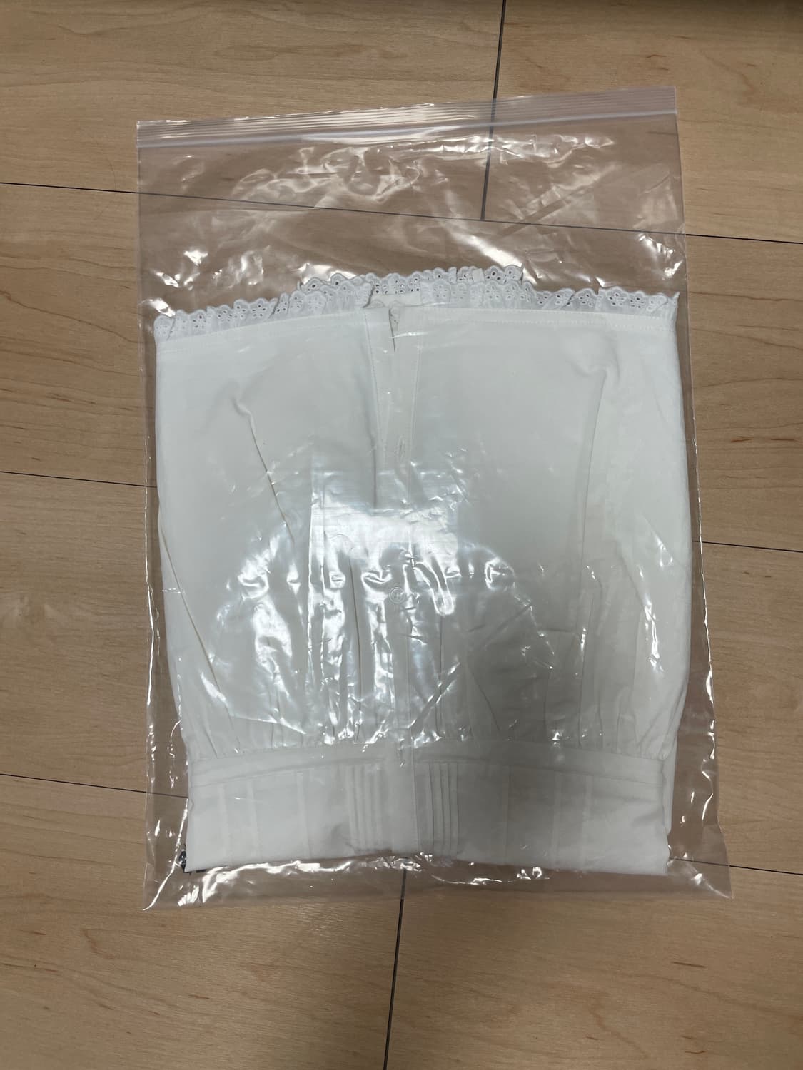 SUU 산리오 포챠코 핀턱 셔츠 화이트  상품이미지4