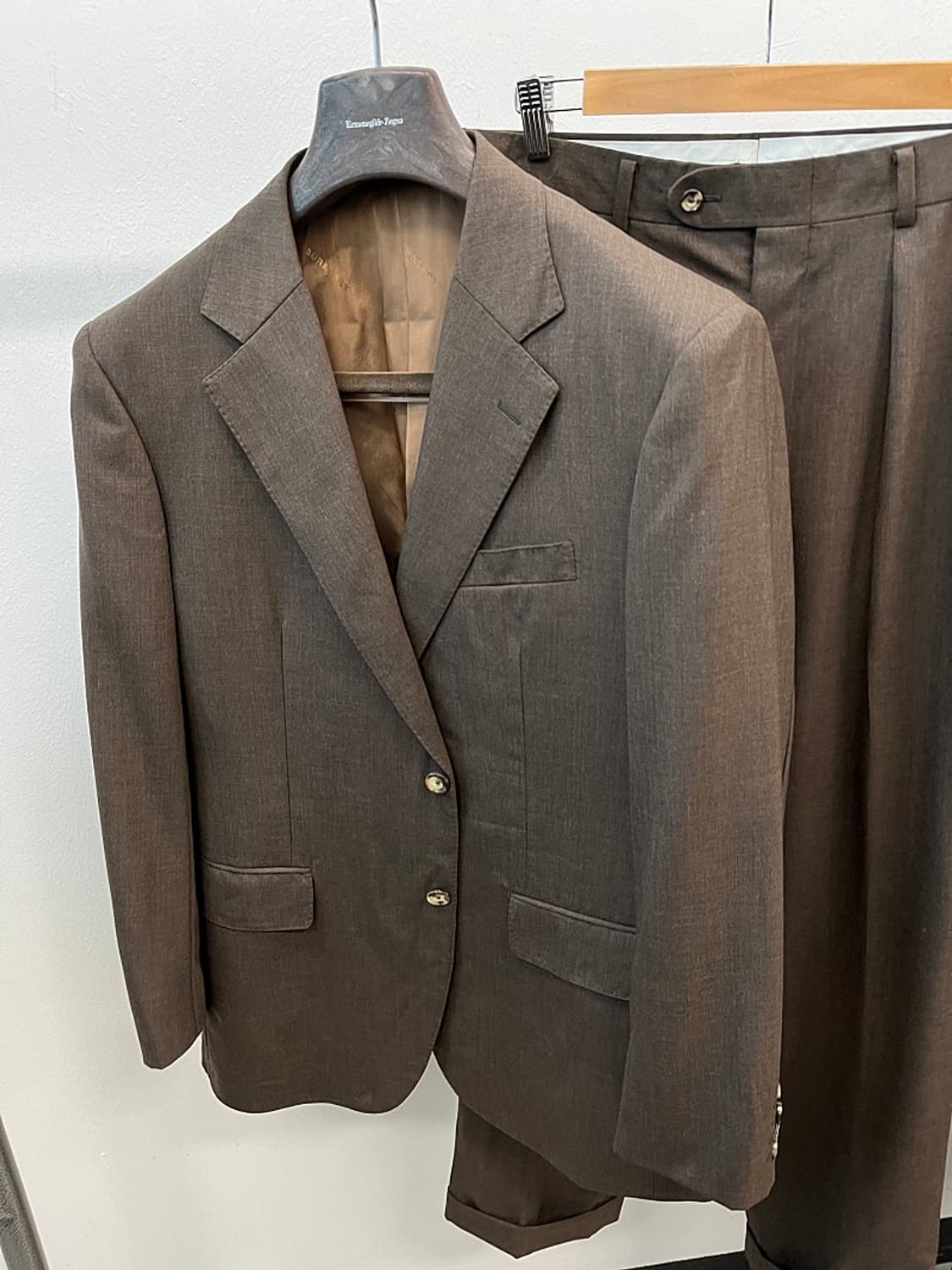 100-105,33) 버버리 브라운 셋업슈트  상품이미지2