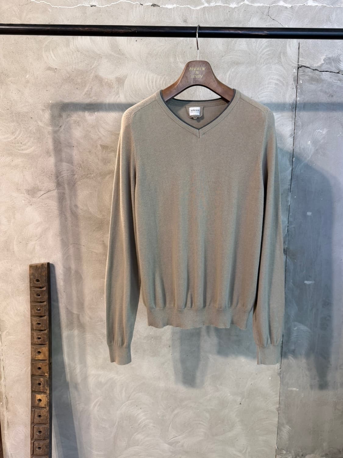 아르마니 꼴레지오니 브이넥 니트 100 상품이미지1