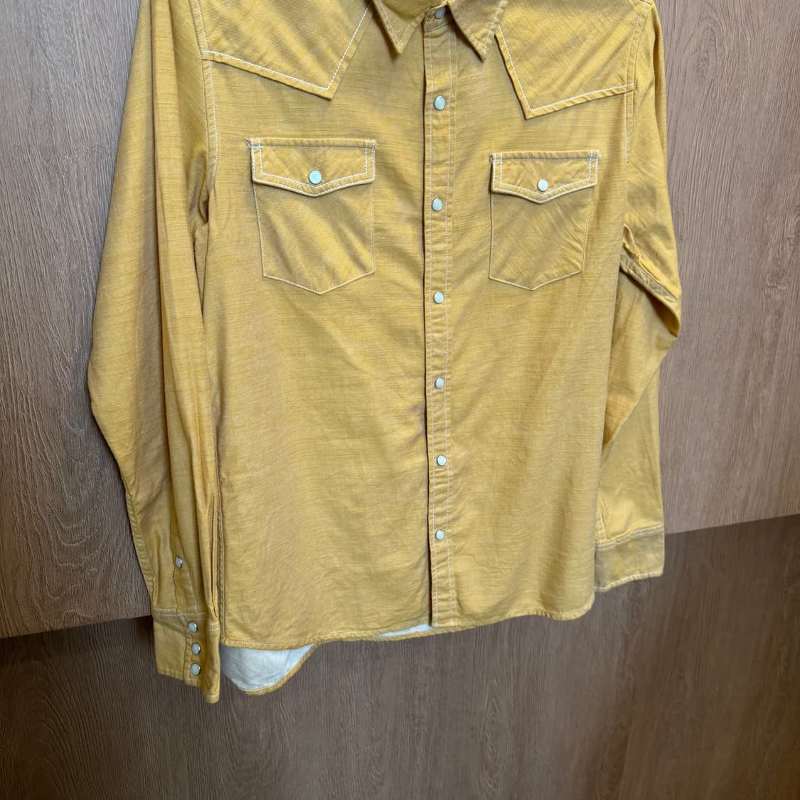 빈티지 롱슬리브 셔츠 스냅 버튼업 플랩 포켓 디테일 레귤러핏 머스타드 상품이미지4