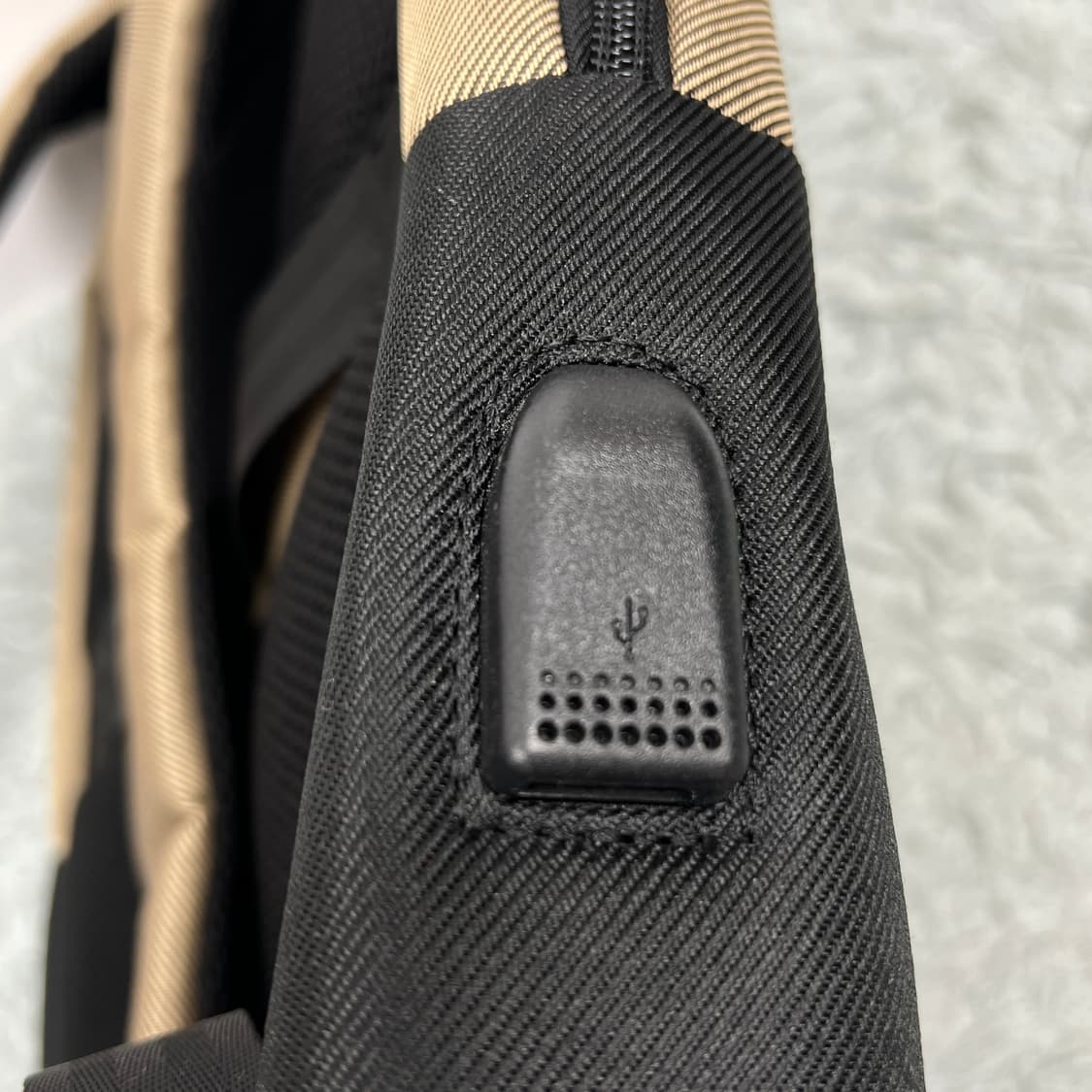 내셔널지오그래픽 USB 스마트 경량 백팩 상품이미지6