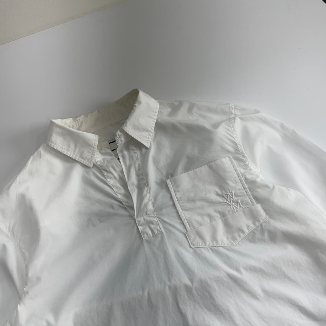 Wooyoungmi 우영미 백 로고 화이트 셔츠 상품이미지4