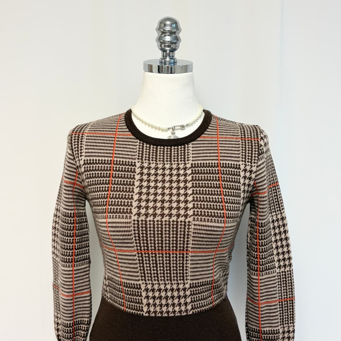 비비안웨스트우드 레드라벨 브라운 하운드 체크 니트 상품이미지2