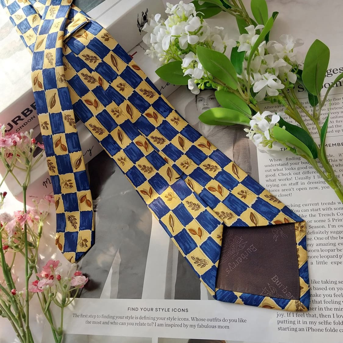 버버리 실크 블루 체크 리프 패턴 넥타이 10cm A+등급 K1772
 상품이미지5