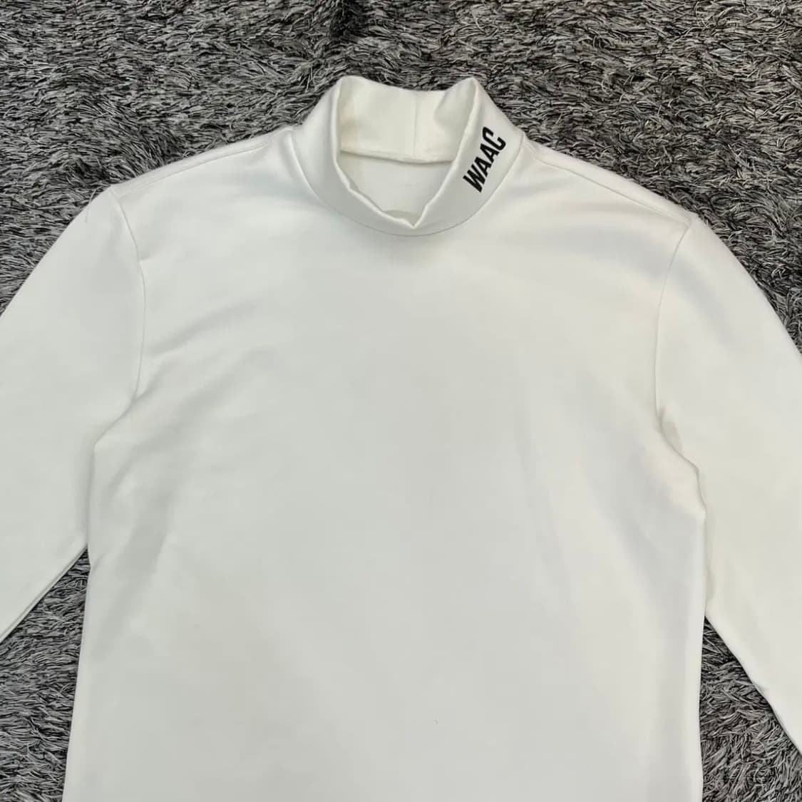 왁 남성 파워스트레치 터틀넥 기모 티셔츠 (2) 상품이미지2