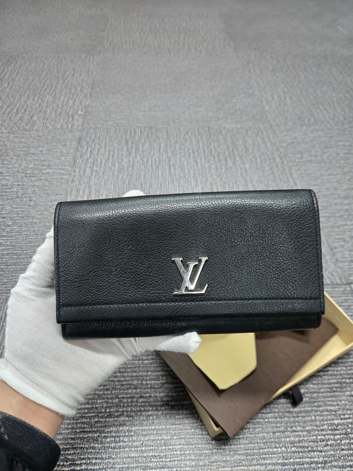 [특가][정품] 루이비통 락미2 장지갑 상품이미지2
