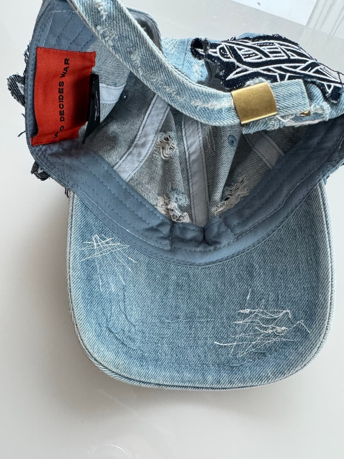 후디사이즈워 디스트레스드 데님 캡  상품이미지3