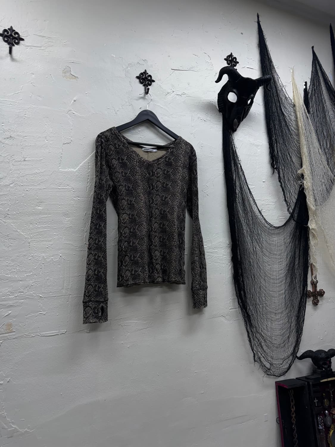 Semantic design 00s archive python ribbe 상품이미지1