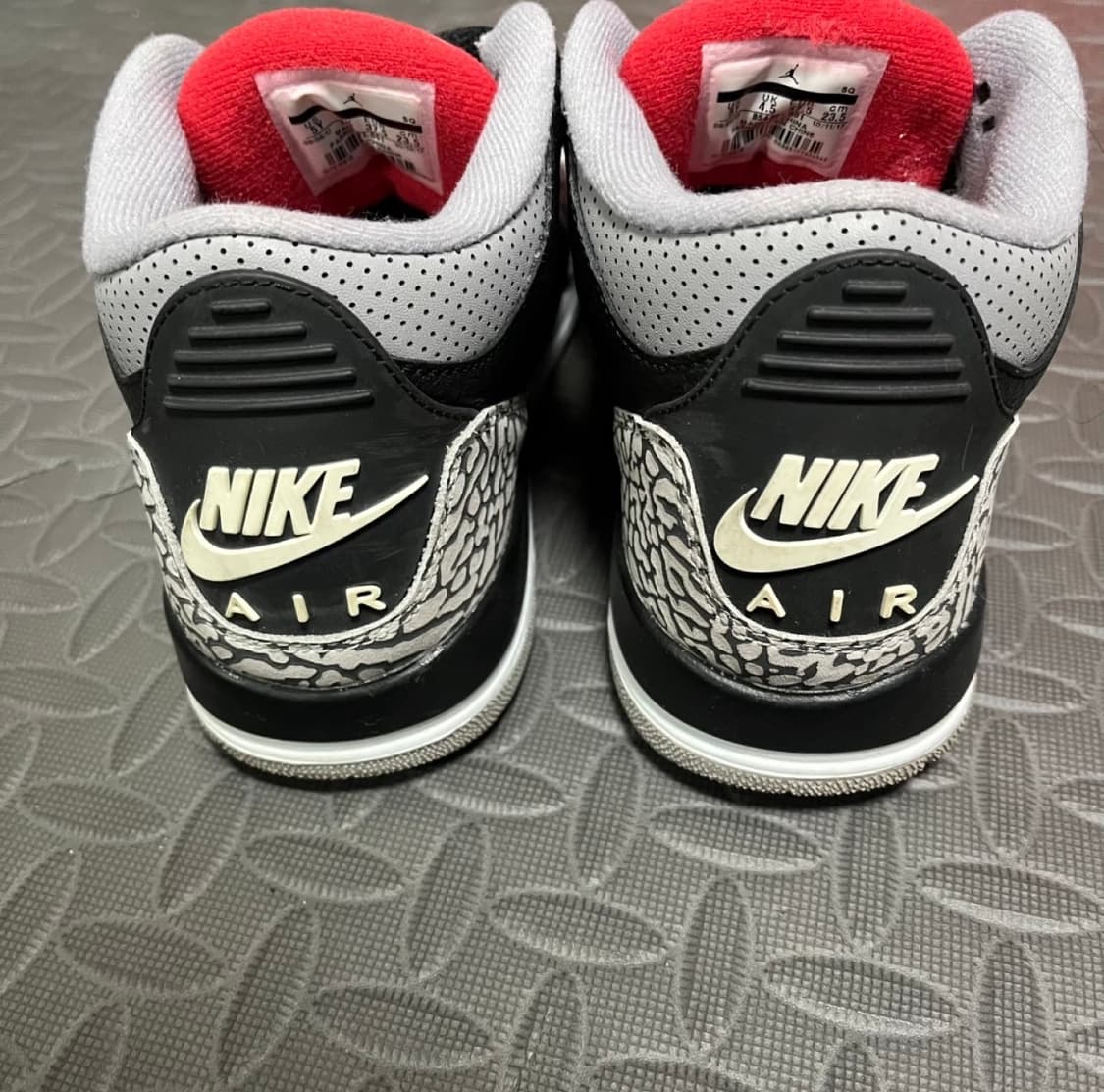 [235] 조던3 레트로 블랙 시멘트 상품이미지2