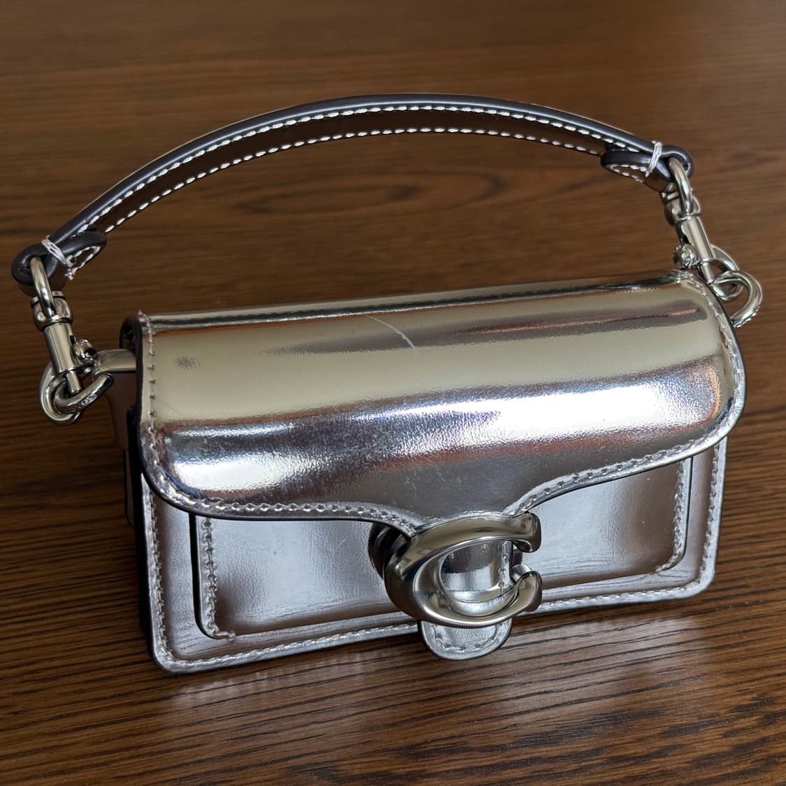 코치 태비 나노 토트백  상품이미지1