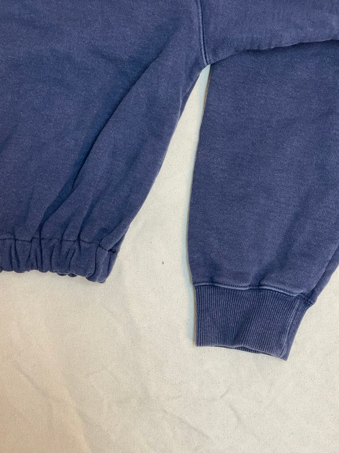 디스이즈네버댓 크롭 맨투맨 상품이미지10