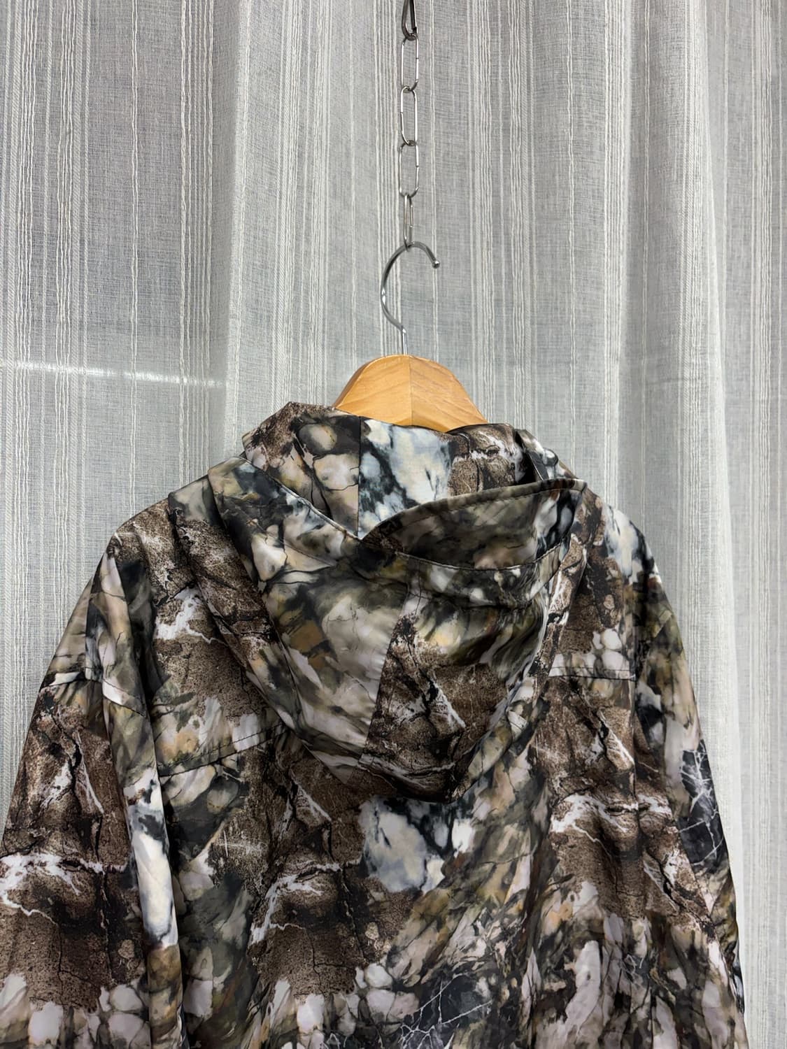 ZARA 자라 리얼트리 바람막이 자켓 Size: 42사이즈 상품이미지4