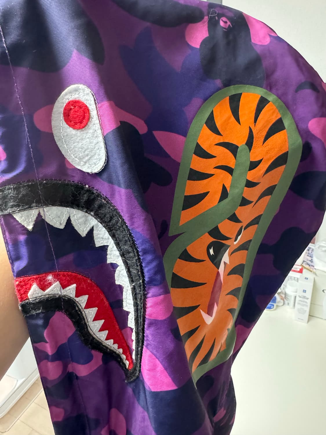 베이프 BAPE 컬러 카모 WGM 샤크 후디 재킷 퍼플 XXL 상품이미지3