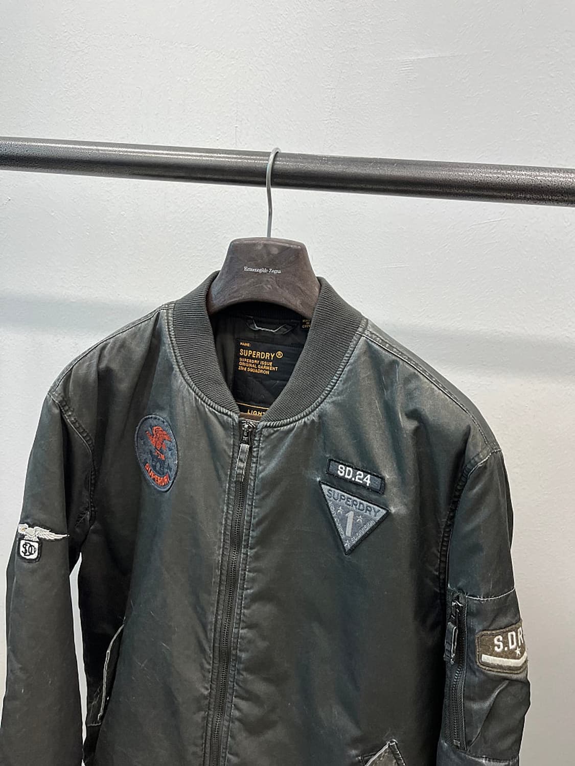 110) 슈퍼드라이 신형 패치 블루종  상품이미지5