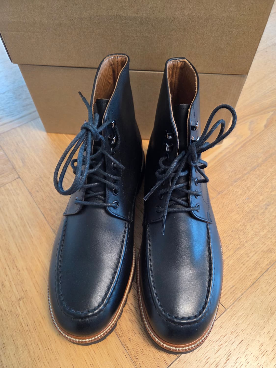 (미착용) 컬러콜라 카프스킨 블랙 부츠 260사이즈 상품이미지1