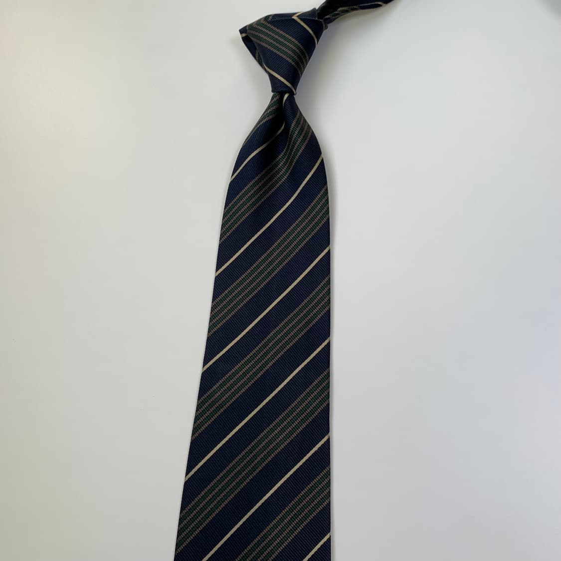 버버리(BURBERRY) 스트라이프 100실크 클래식넥타이 명품 최상급 상품이미지8