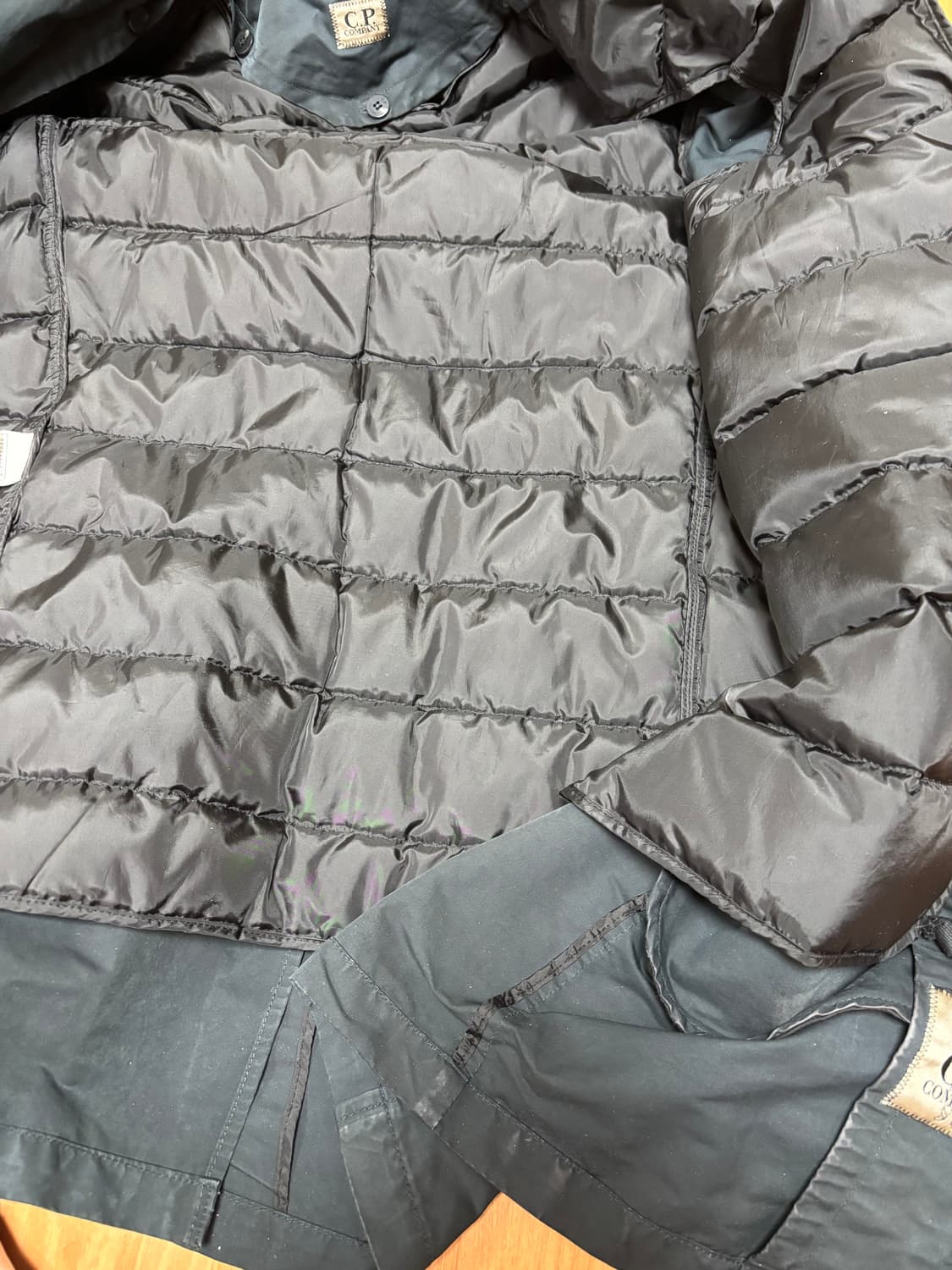 CP컴퍼니 렌즈 와펜 코트 상품이미지3