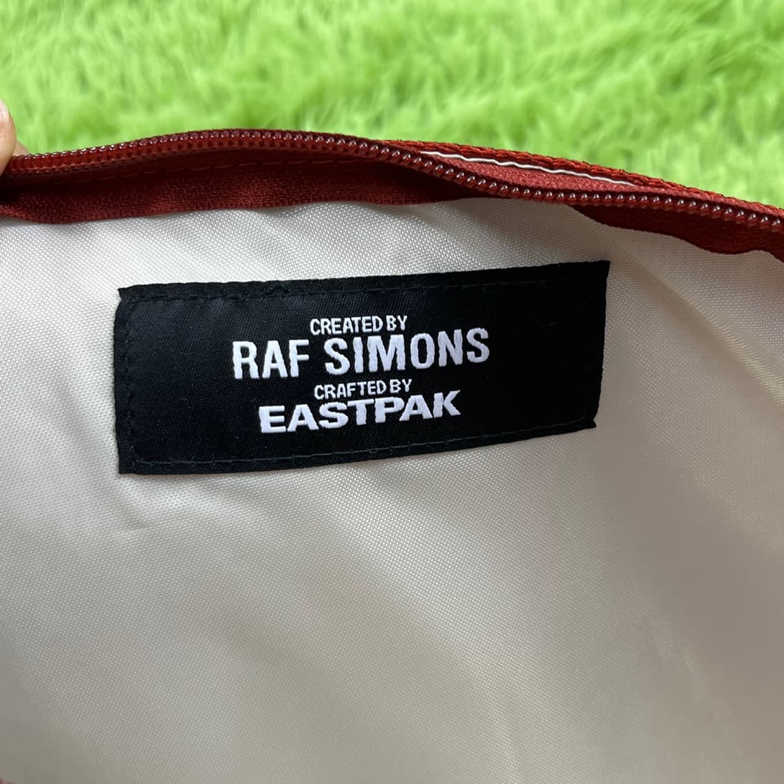[F]RAF SIMONS X EASTPAK 슬링백 상품이미지5