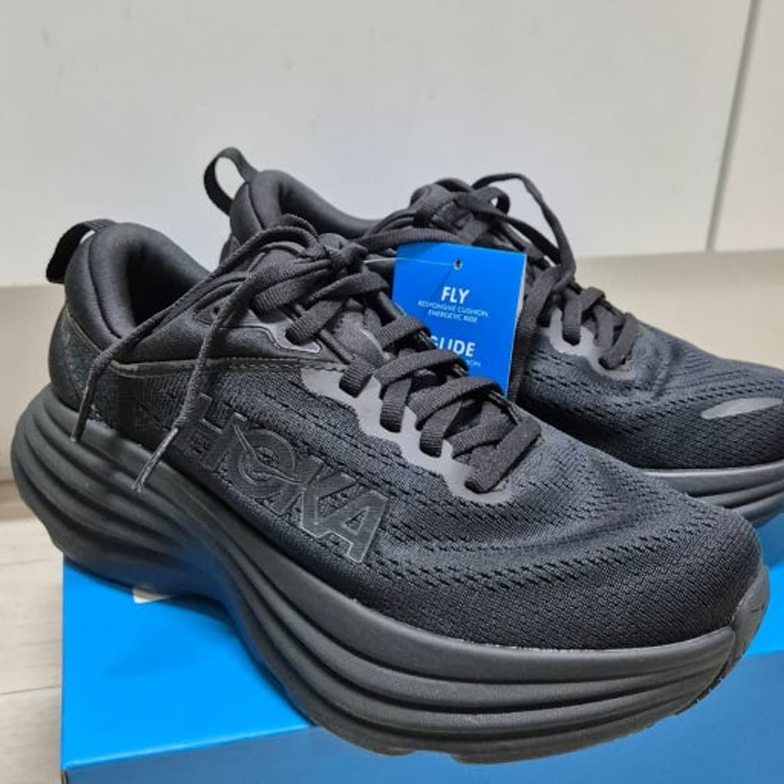 호카본디8 올블랙(새상품) 상품이미지1