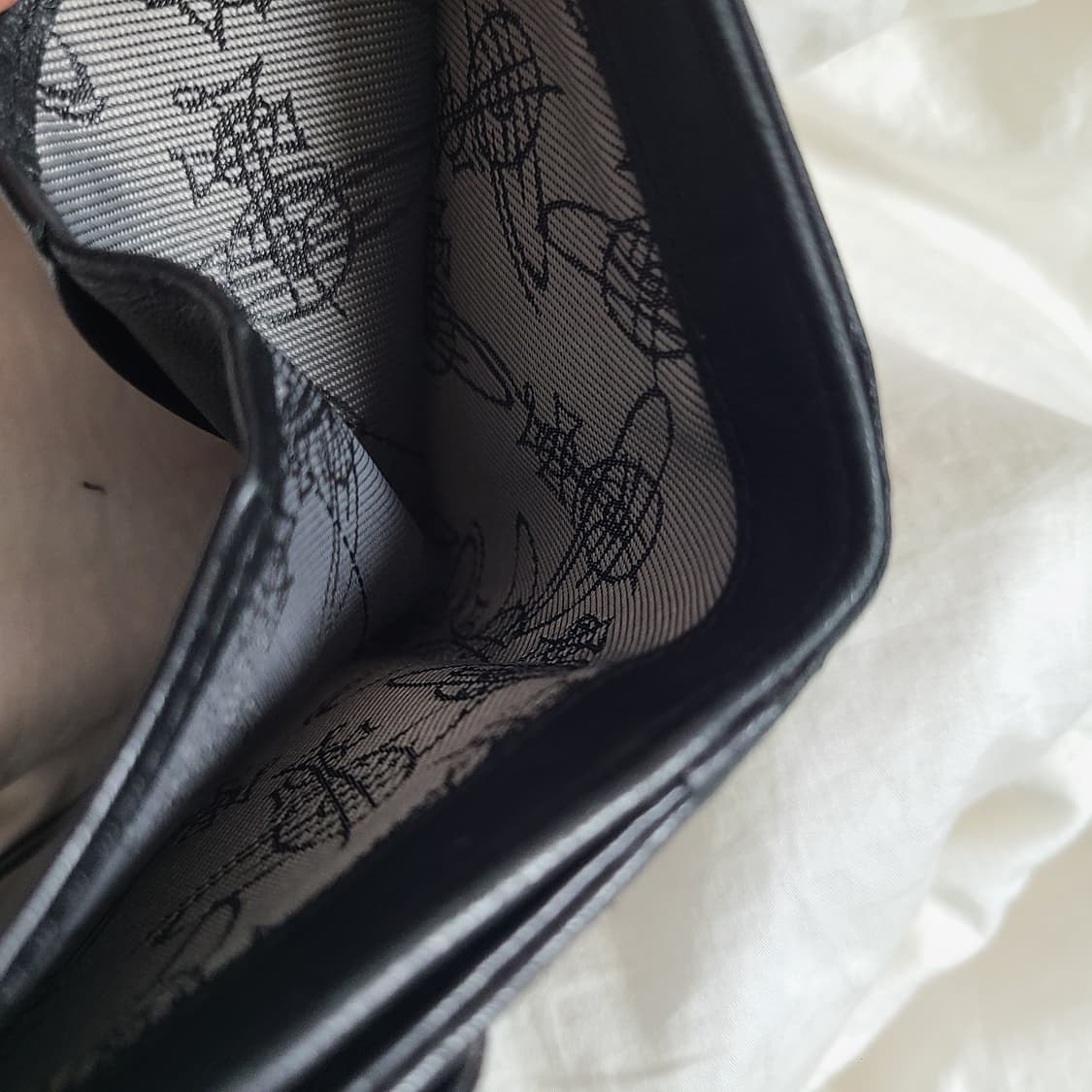 비비안 웨스트우드 오브 스몰 반지갑 블랙 카드지갑 빈티지 판매 상품이미지4