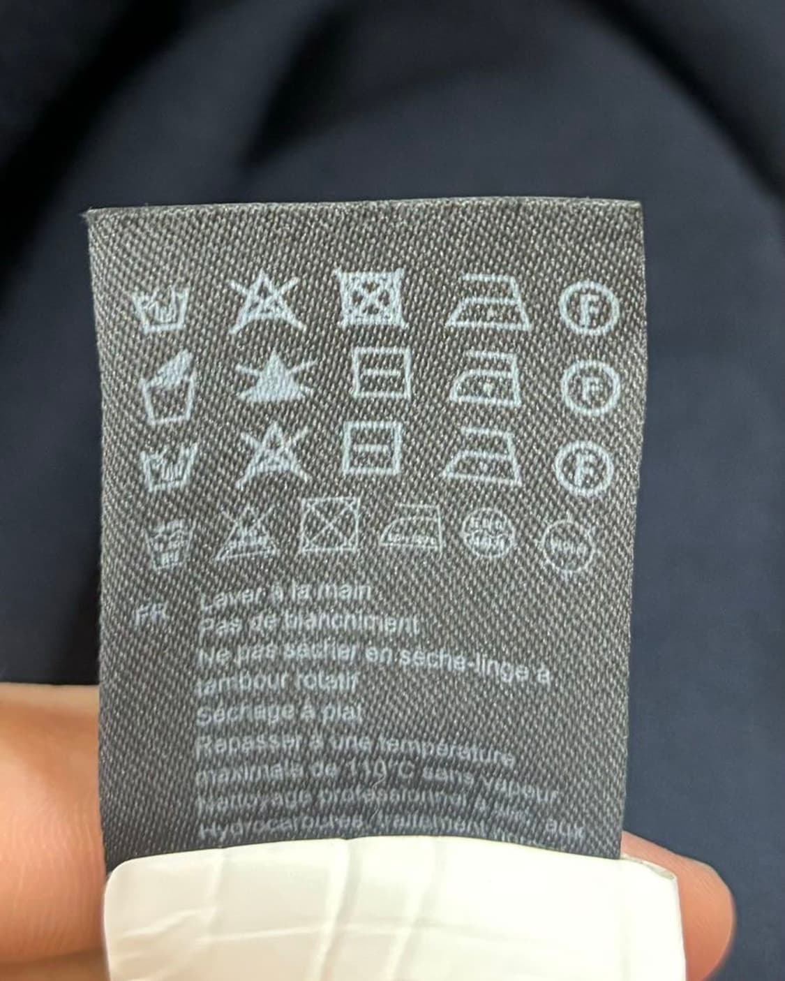 산드로 네이비 블루 플라워 패치 가디건 상품이미지8