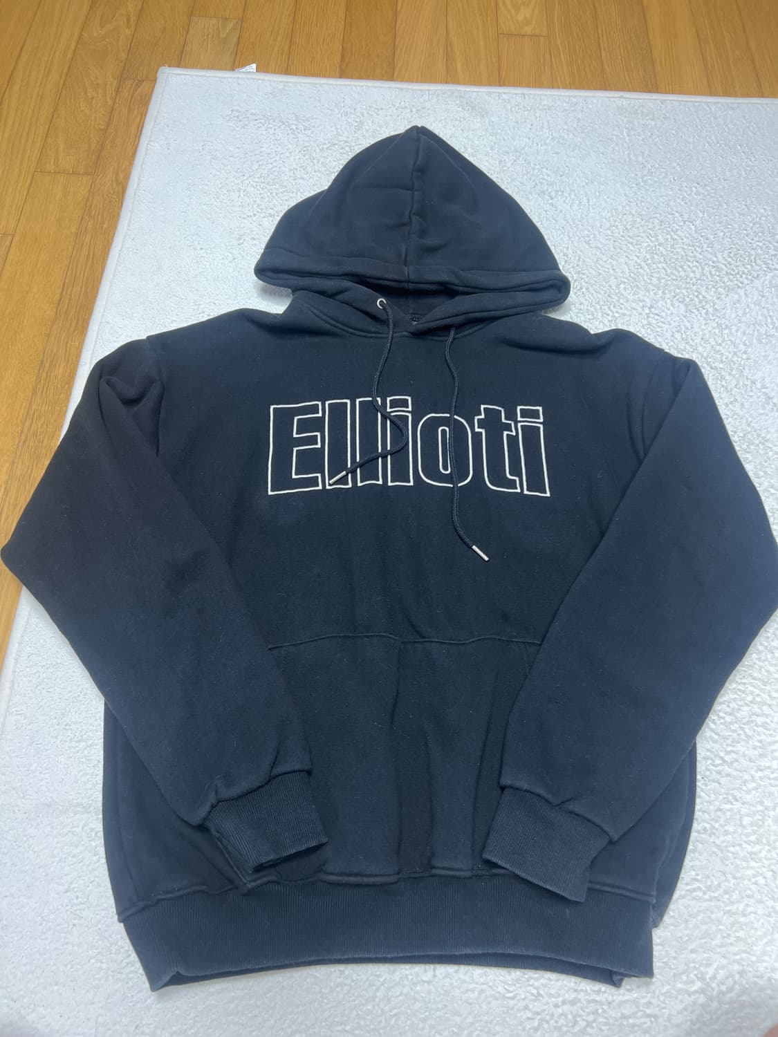 Ellioti 검정 후드티 상품이미지1