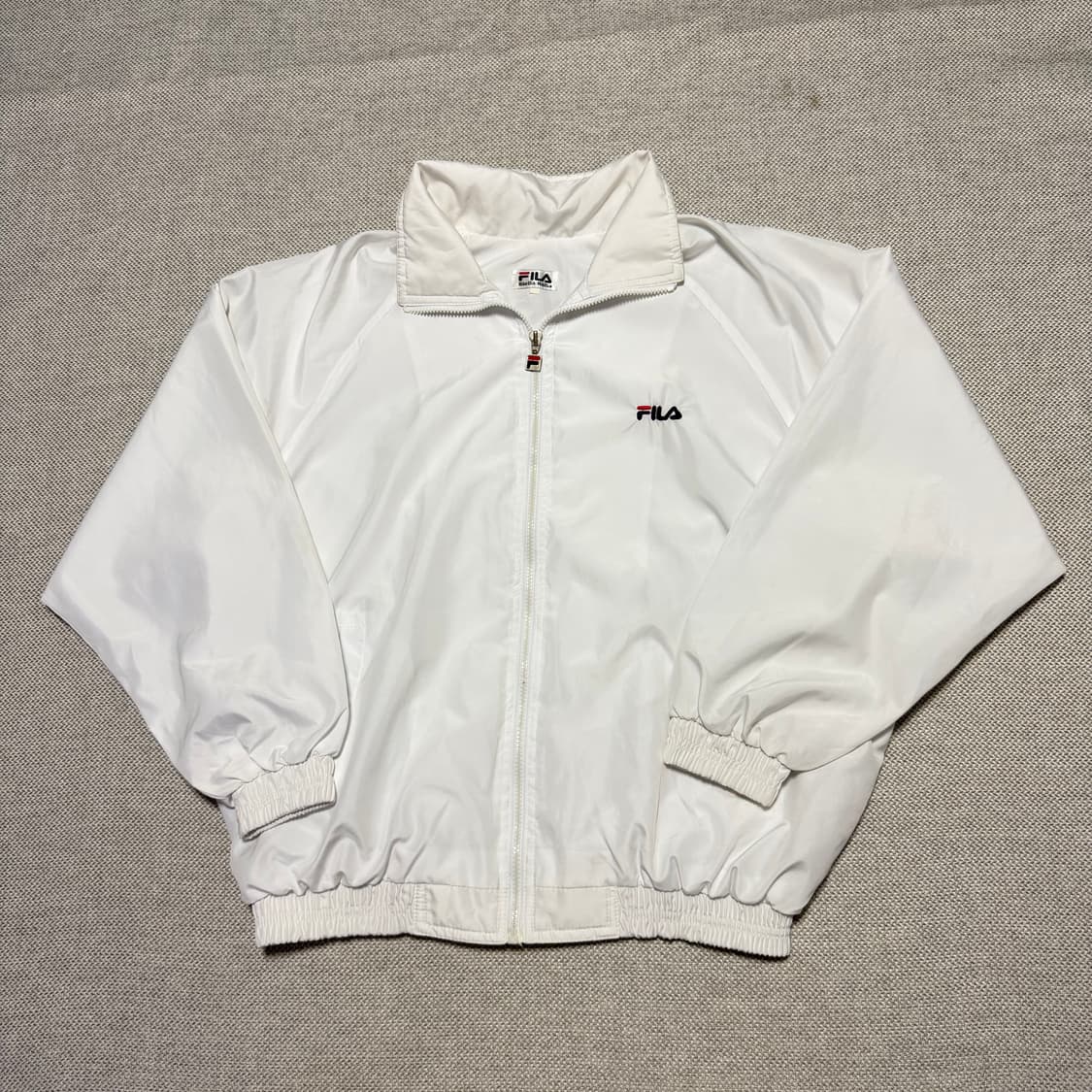 휠라 FILA 화이트 올드스쿨 바람막이 상품이미지1