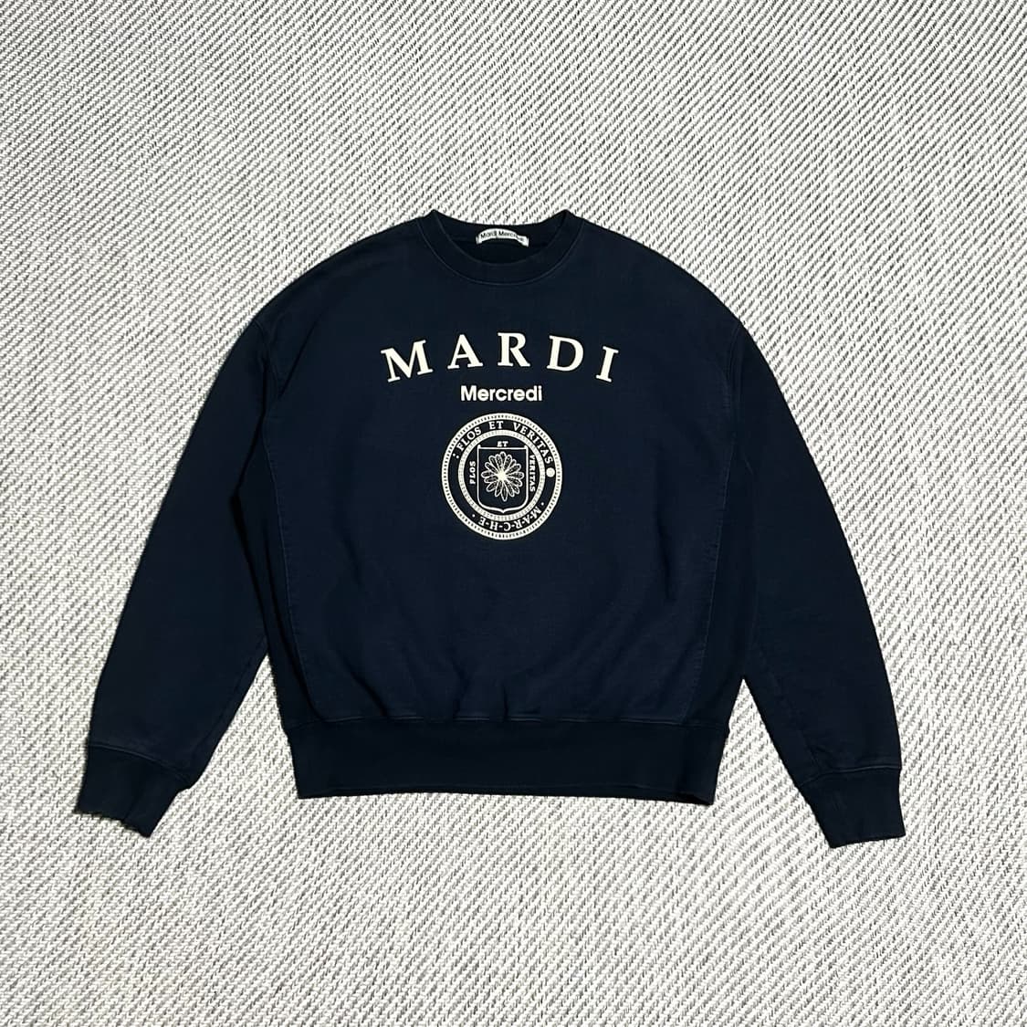 [M] Mardi Mercredi 마르디 메크르디 네이비 맨투맨 상품이미지1