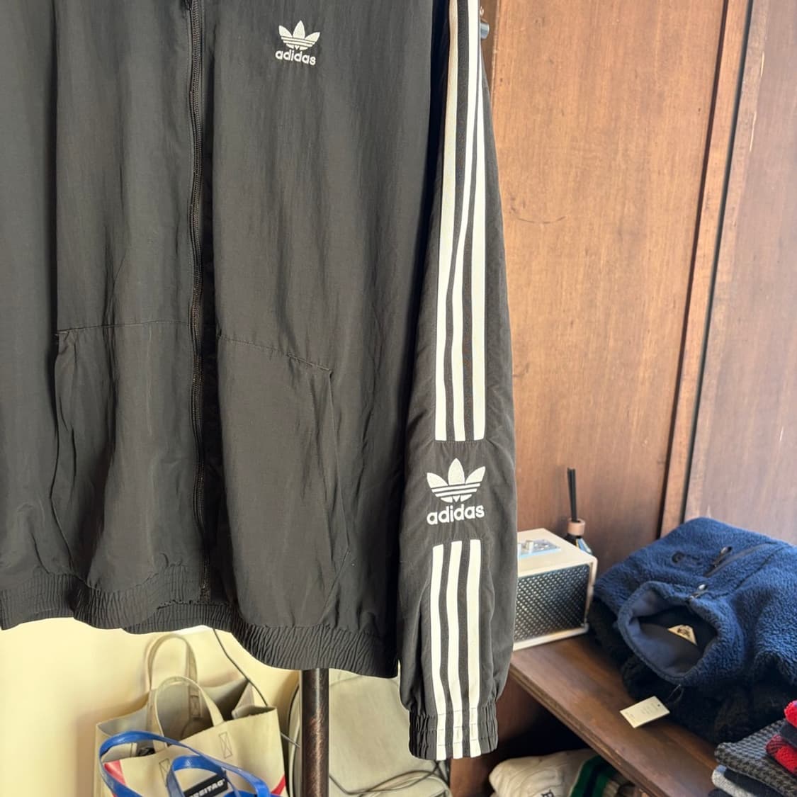 15439 - 아디다스 블랙 바람막이 자켓 상품이미지4