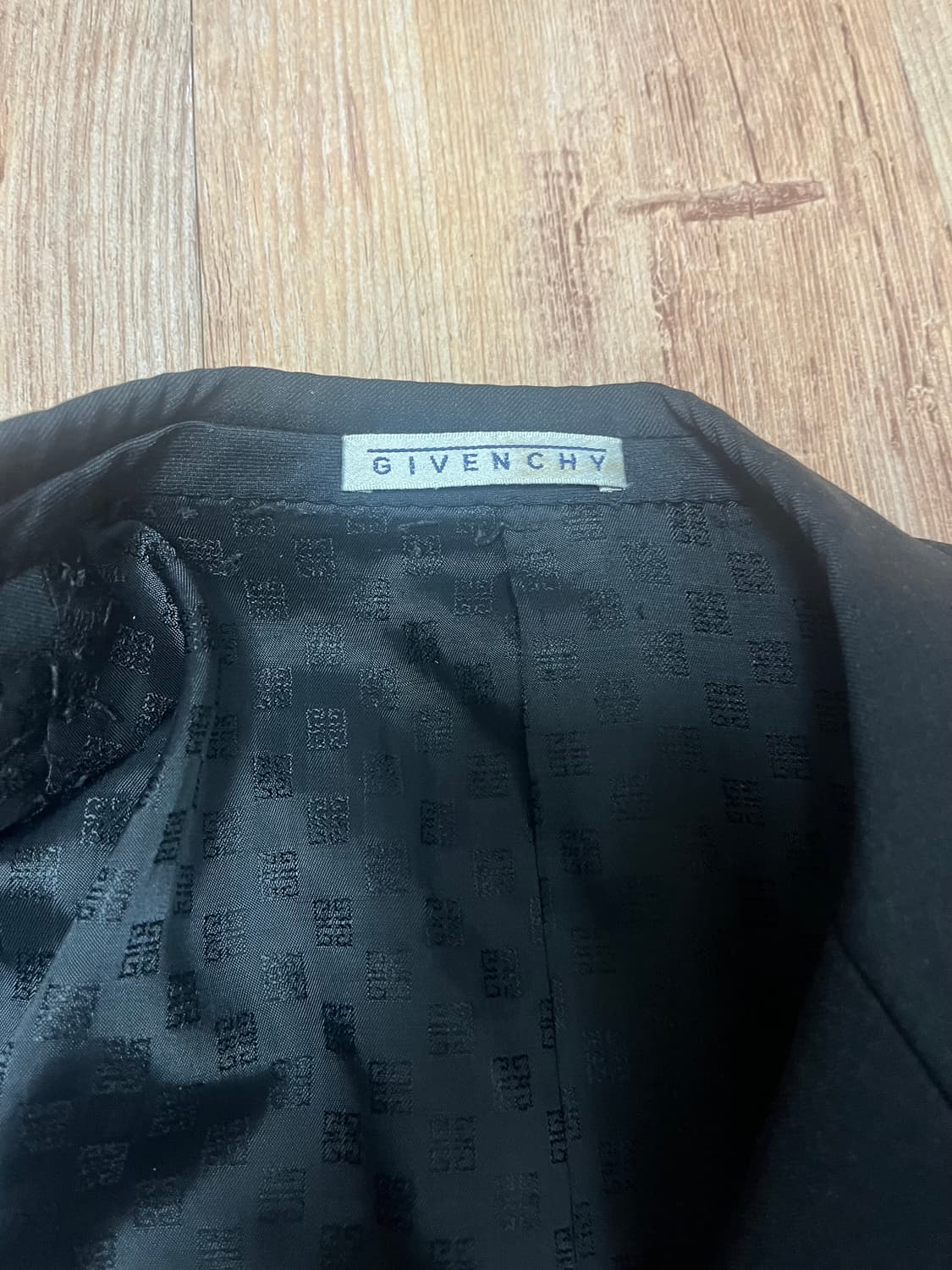 지방시 블레이져 상품이미지3