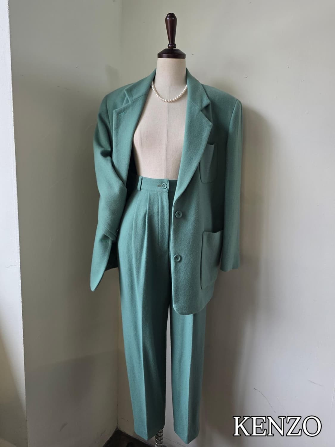 90s 빈티지 겐조(KENZO) 일러스트 라벨 울 셋업 슈트 상품이미지1