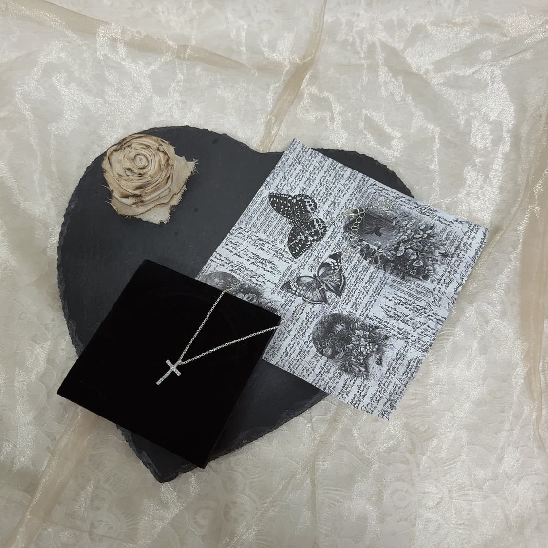 빈티지 마테 십자가 큐빅 목걸이 상품이미지2