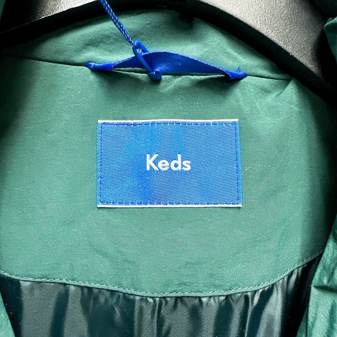 케즈 남녀공용 딥그린 덕다운 패딩 점퍼

 상품이미지3