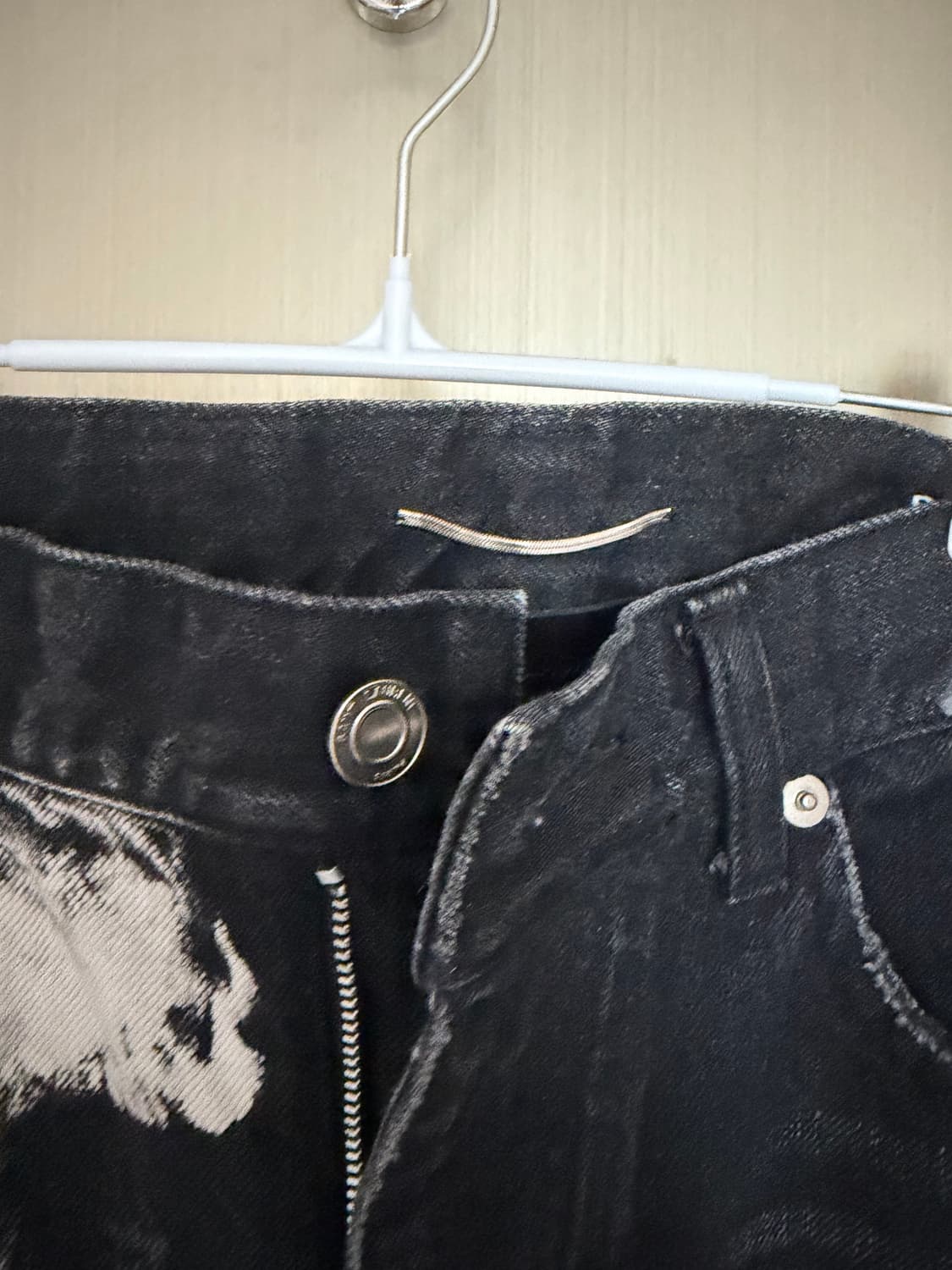 생로랑 블랙 워싱 데미지 청바지 상품이미지2