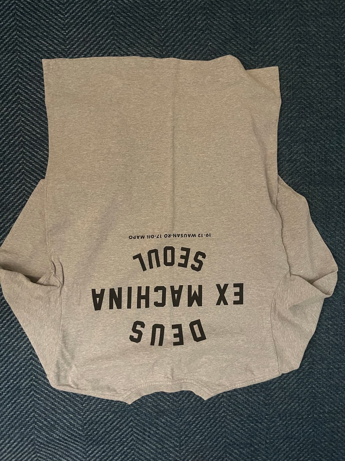 데우스 긴팔 티셔츠 그레이 상품이미지2