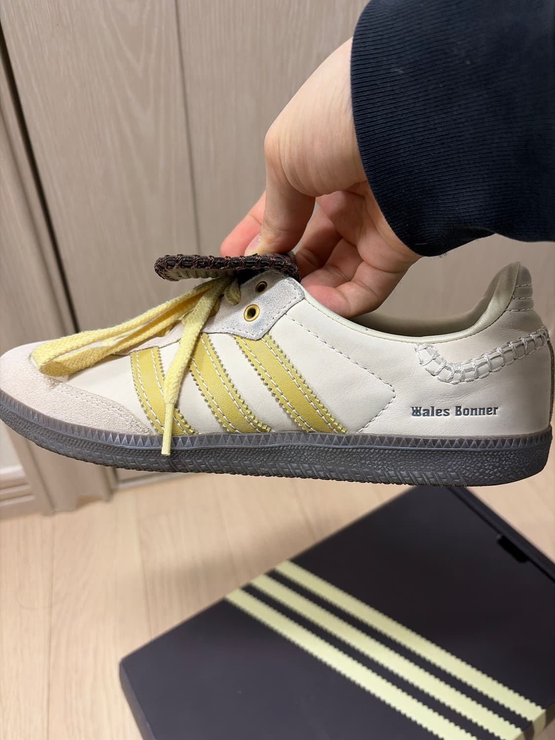 아이다스 웨일즈보너 삼바 누벅 제품 상품이미지2