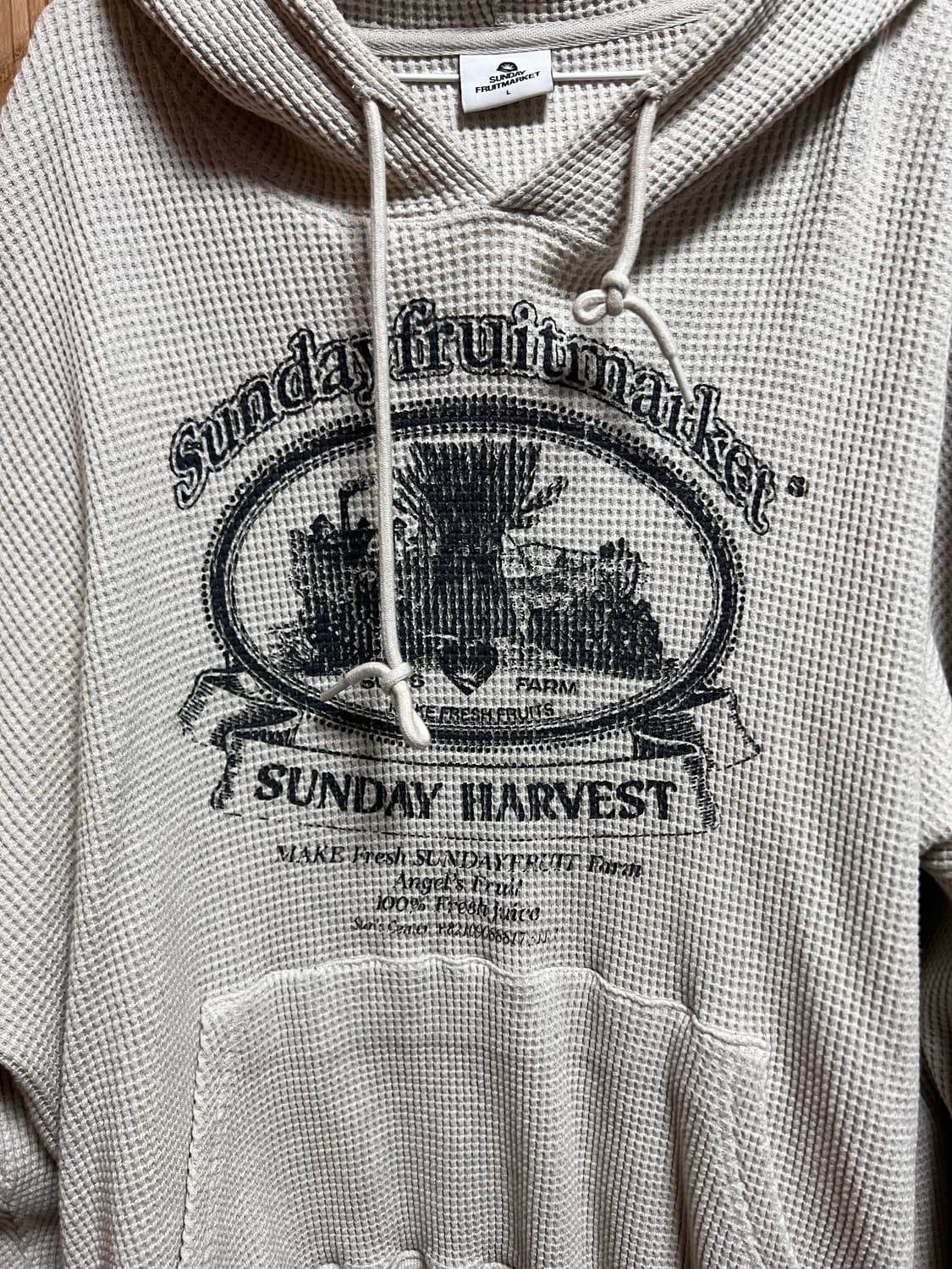 선데이 후르츠 마켓 후드티 상품이미지3