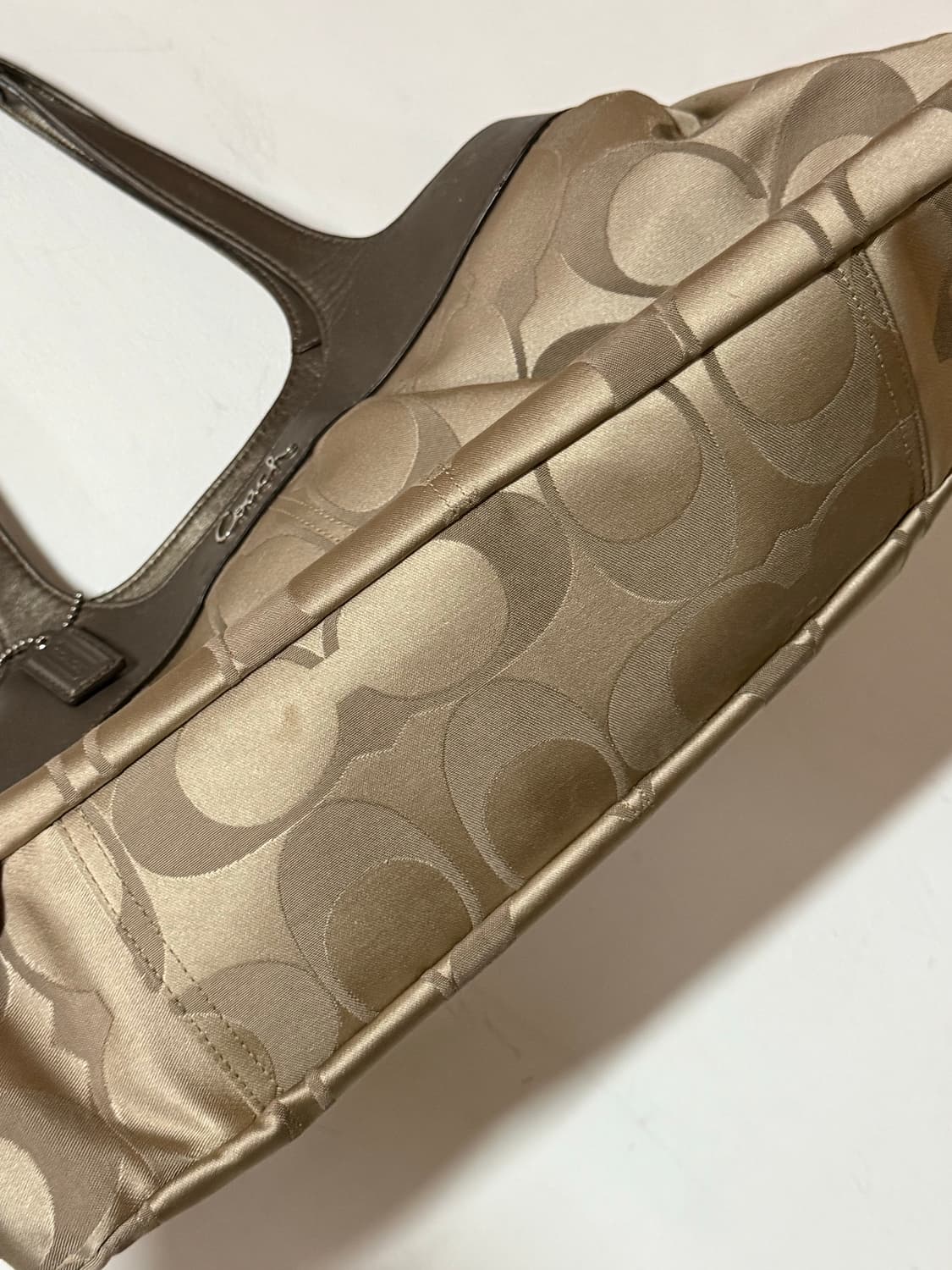 안감 핑크🩷 코치 시그니처 자카드 숄더백 베이지 브라운 상품이미지5