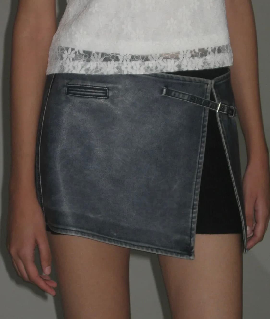 파르티멘토 워시드 레더 랩 미니 스커트 (네이비) 상품이미지1