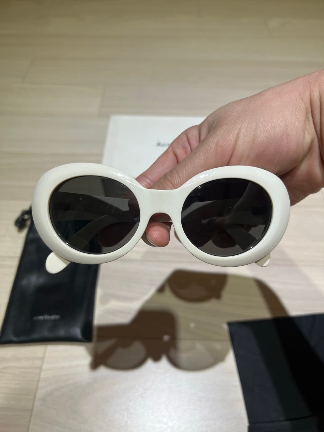 아크네/ 무스탕 커트코베인 선글라스 / 프리 상품이미지4