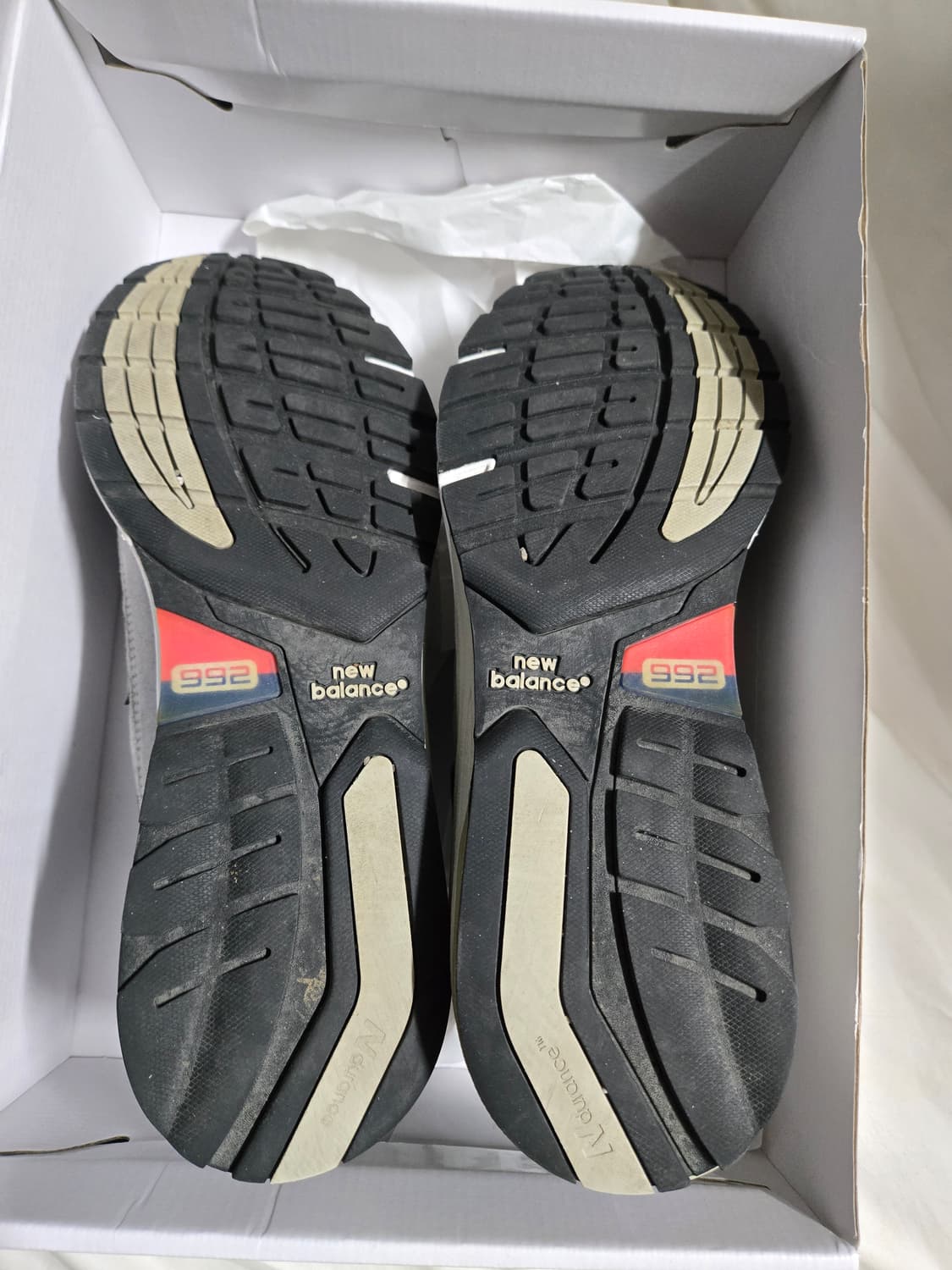 정품 뉴발란스 992 그레이 295. 285~290 스니커즈 상품이미지4