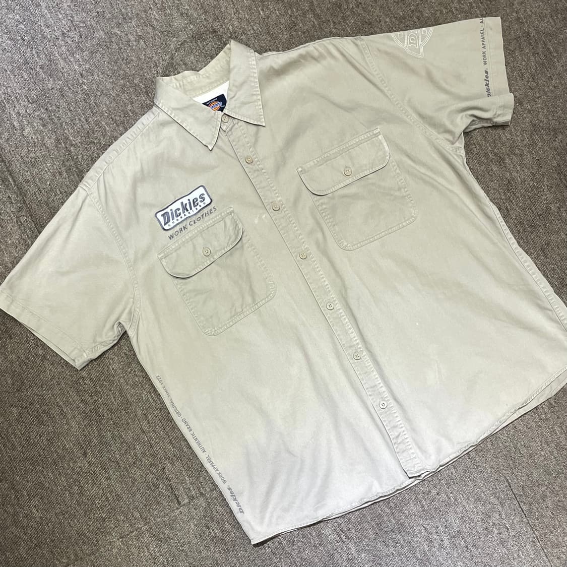 (XL) Dickies 디키즈 반팔 워크 셔츠 패치 자수 베이지 상품이미지1
