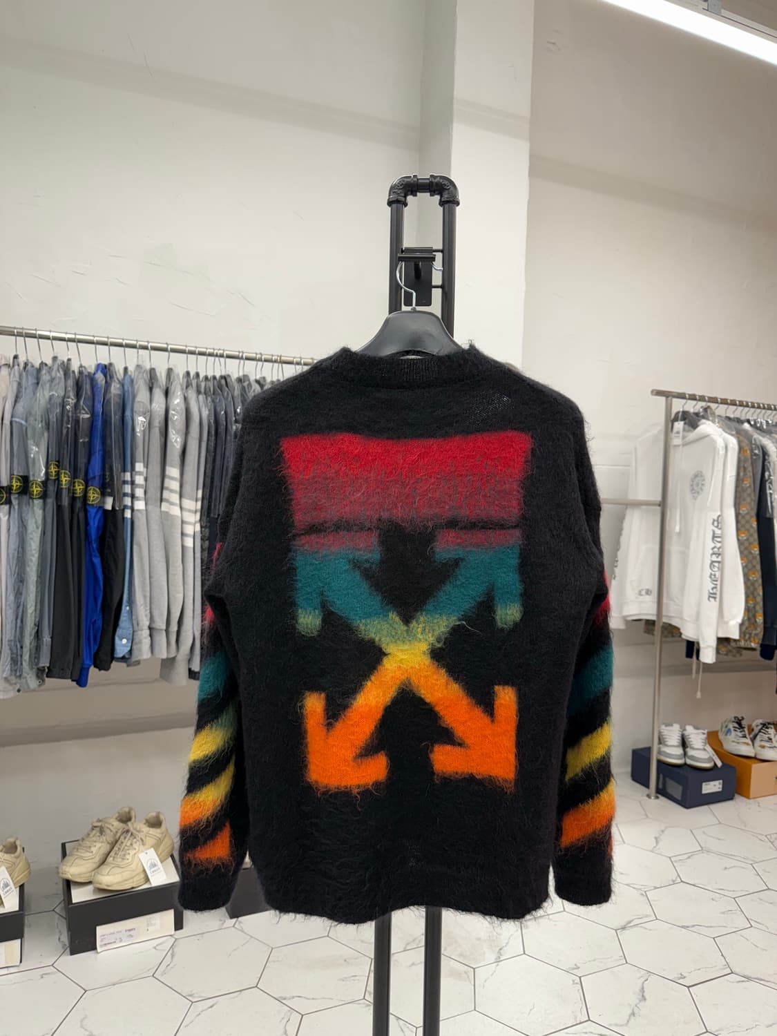 [S] 오프화이트 브러쉬 모헤어 니트 상품이미지1