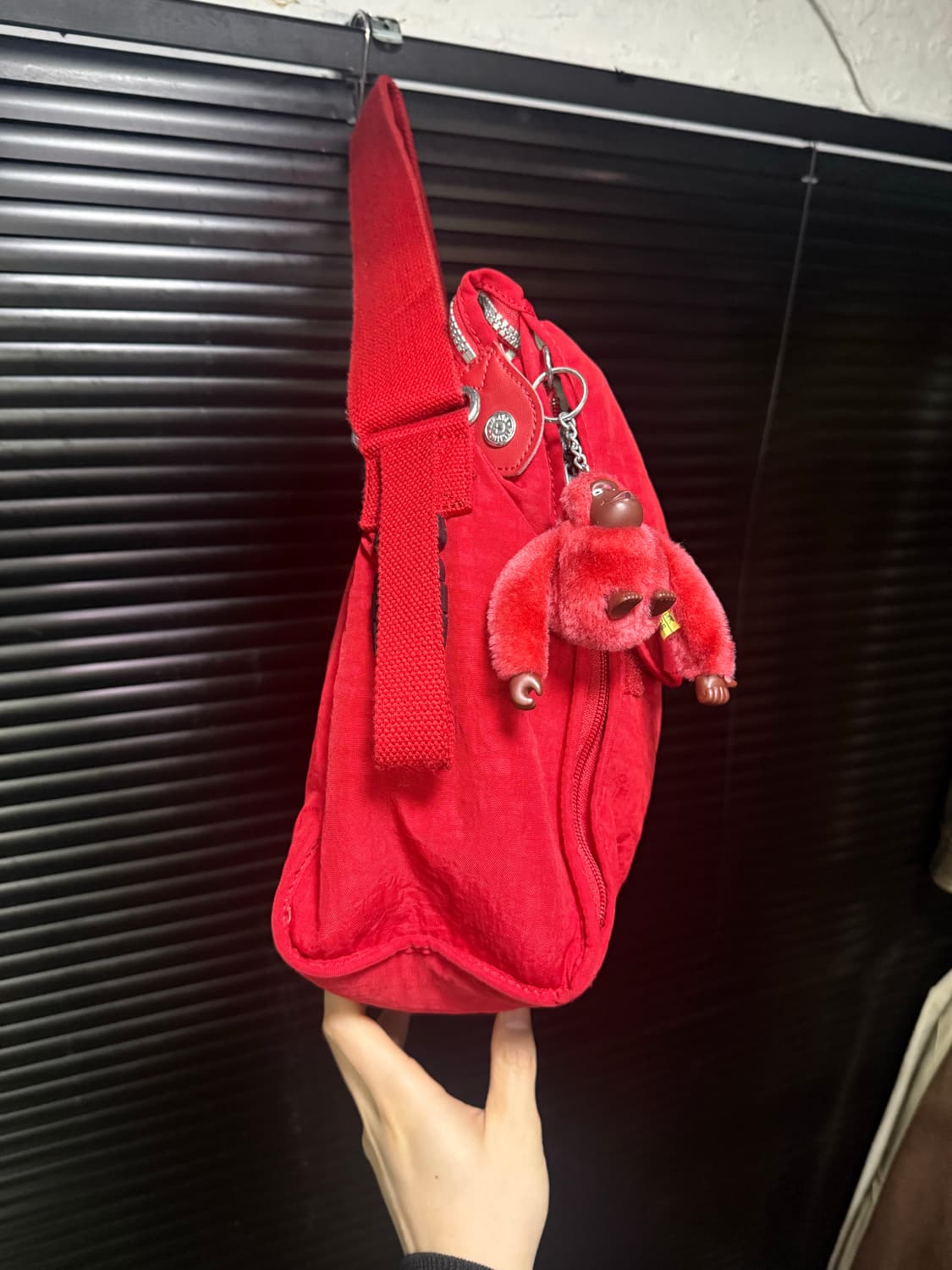 키플링 레드 빨강 빅 크로스백 토드백 숄더백 큰 가방 고릴라 키링 인형 상품이미지6